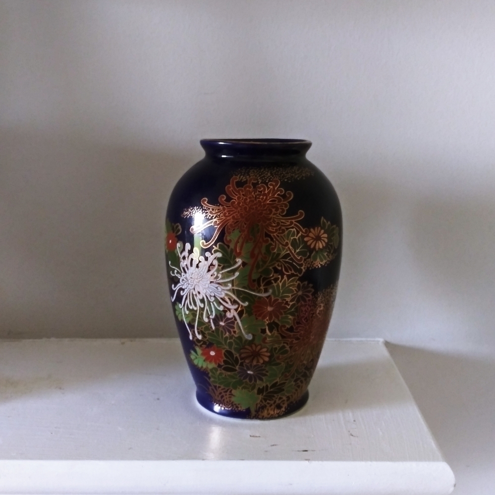 Cobalt blue‎ floral vase silver company Nagoya